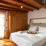 Holiday home Revellino Del Porto, Historic