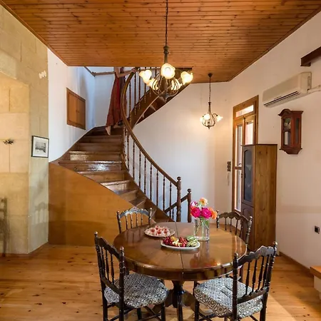 Revellino Del Porto, Historic